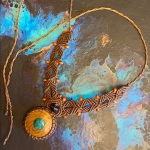 Tie up choker necklace